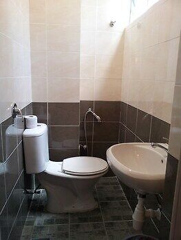 אמפאנג Indah Garden Hotel מראה חיצוני תמונה