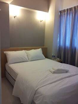 אמפאנג Indah Garden Hotel מראה חיצוני תמונה