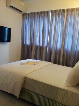 אמפאנג Indah Garden Hotel מראה חיצוני תמונה